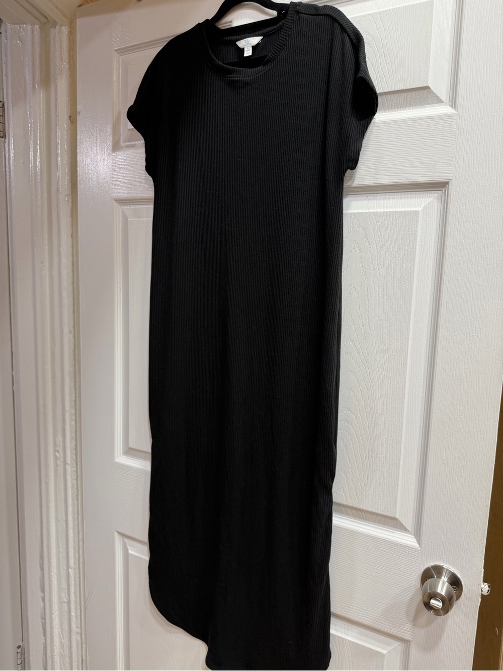 Time and Tru Black Ribbed Short-Sleeve Maxi Dress